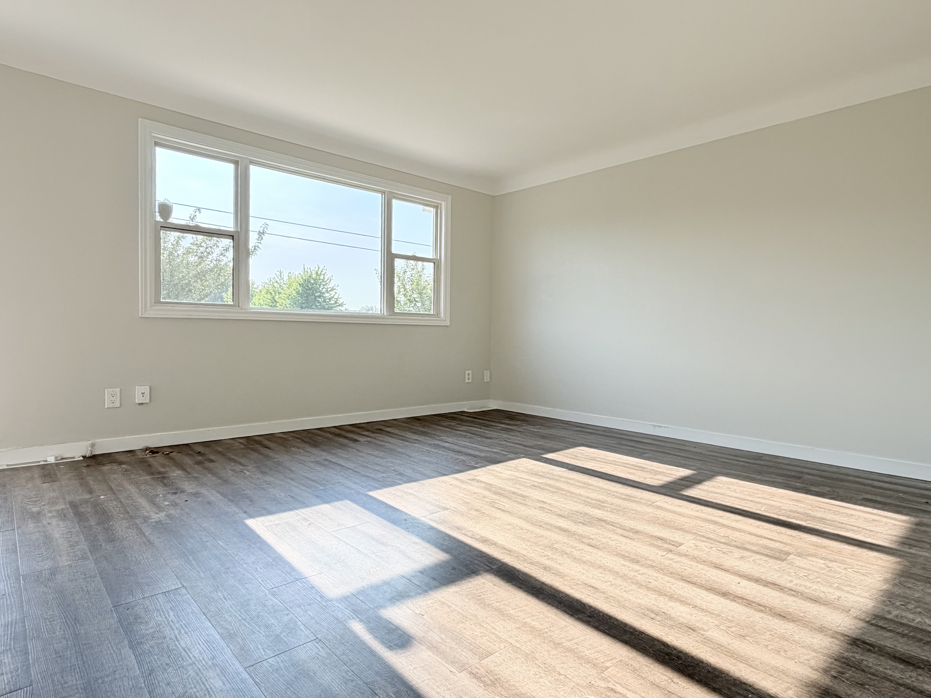 766 Indian Road North - 3