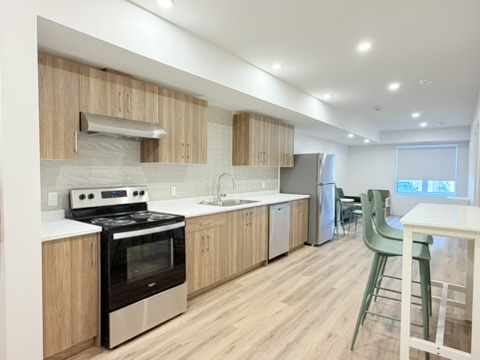 185 Randolph Avenue - 103