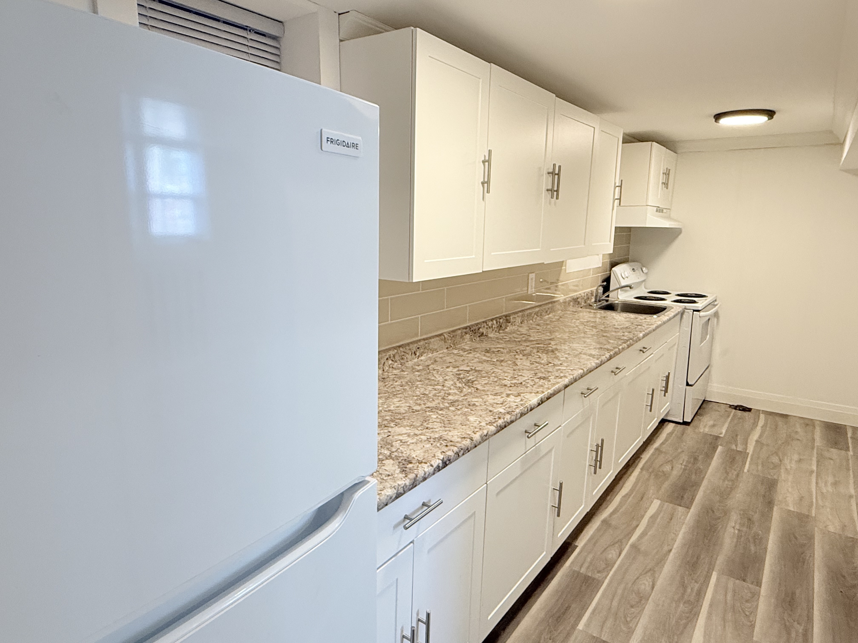 1518 University Avenue West - 2