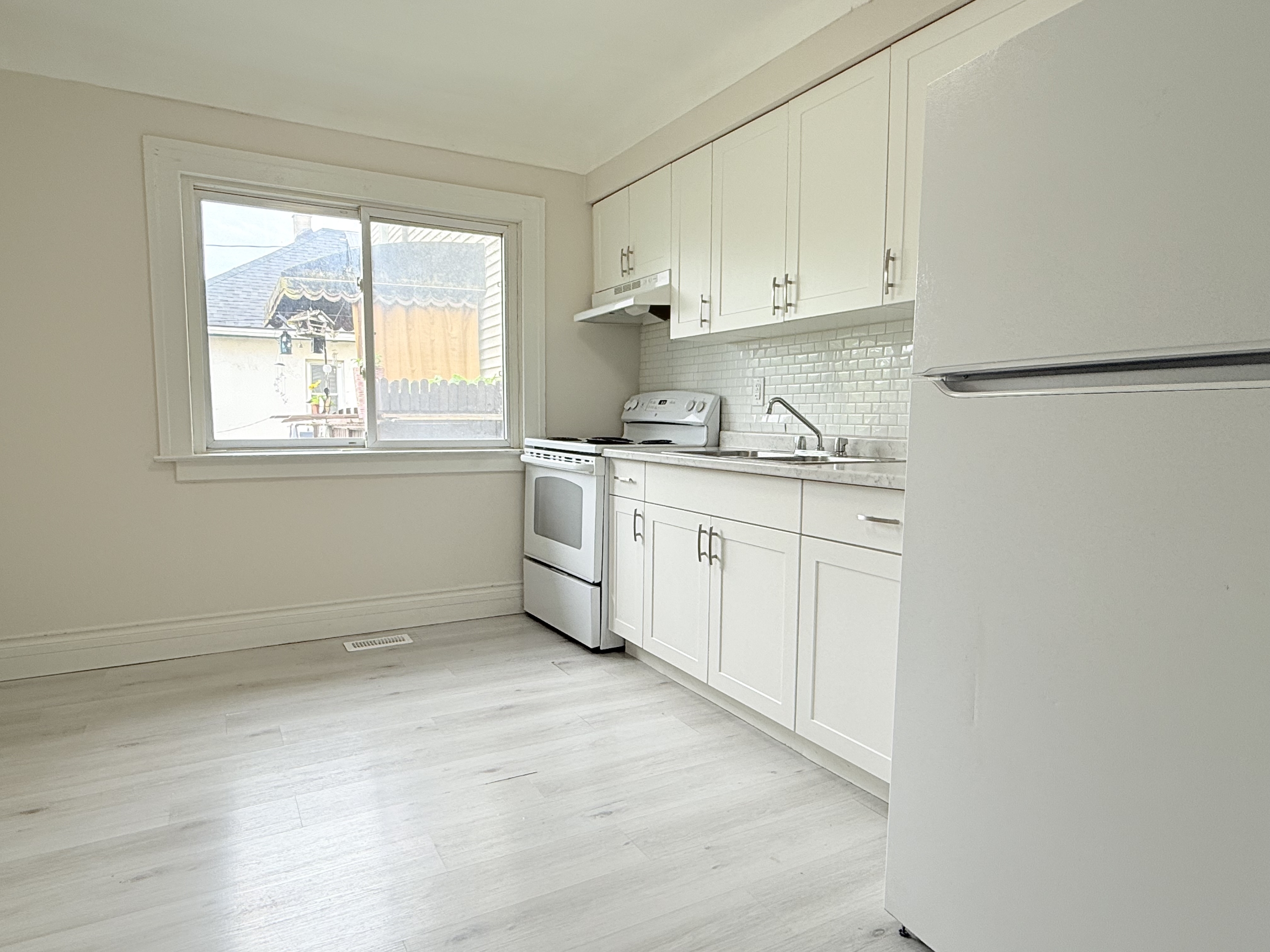 1073 Albert Road - Main