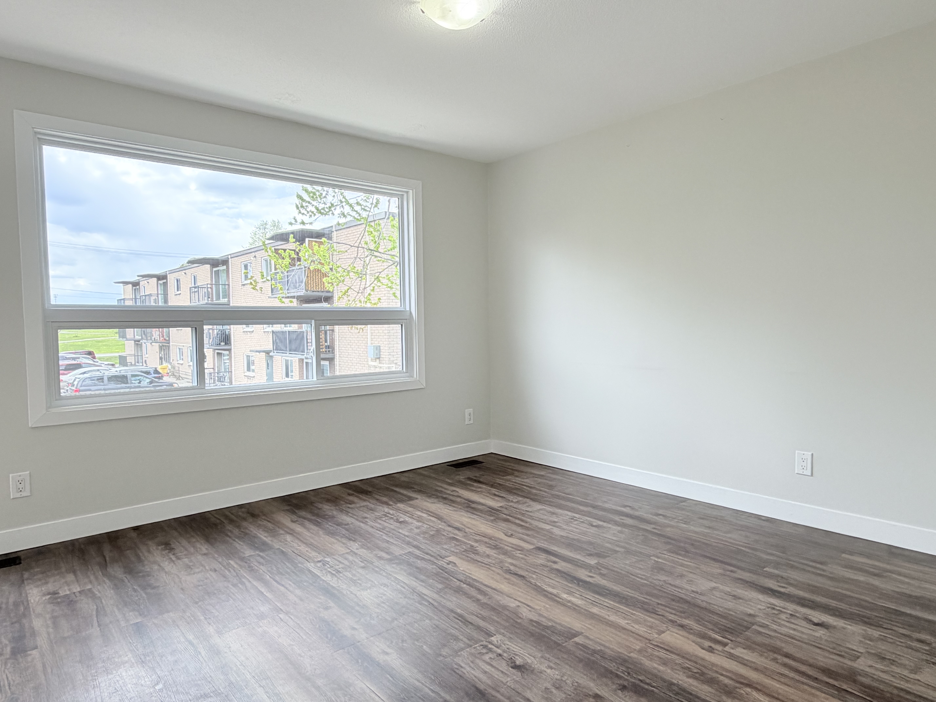 225 Queen Street - 11
