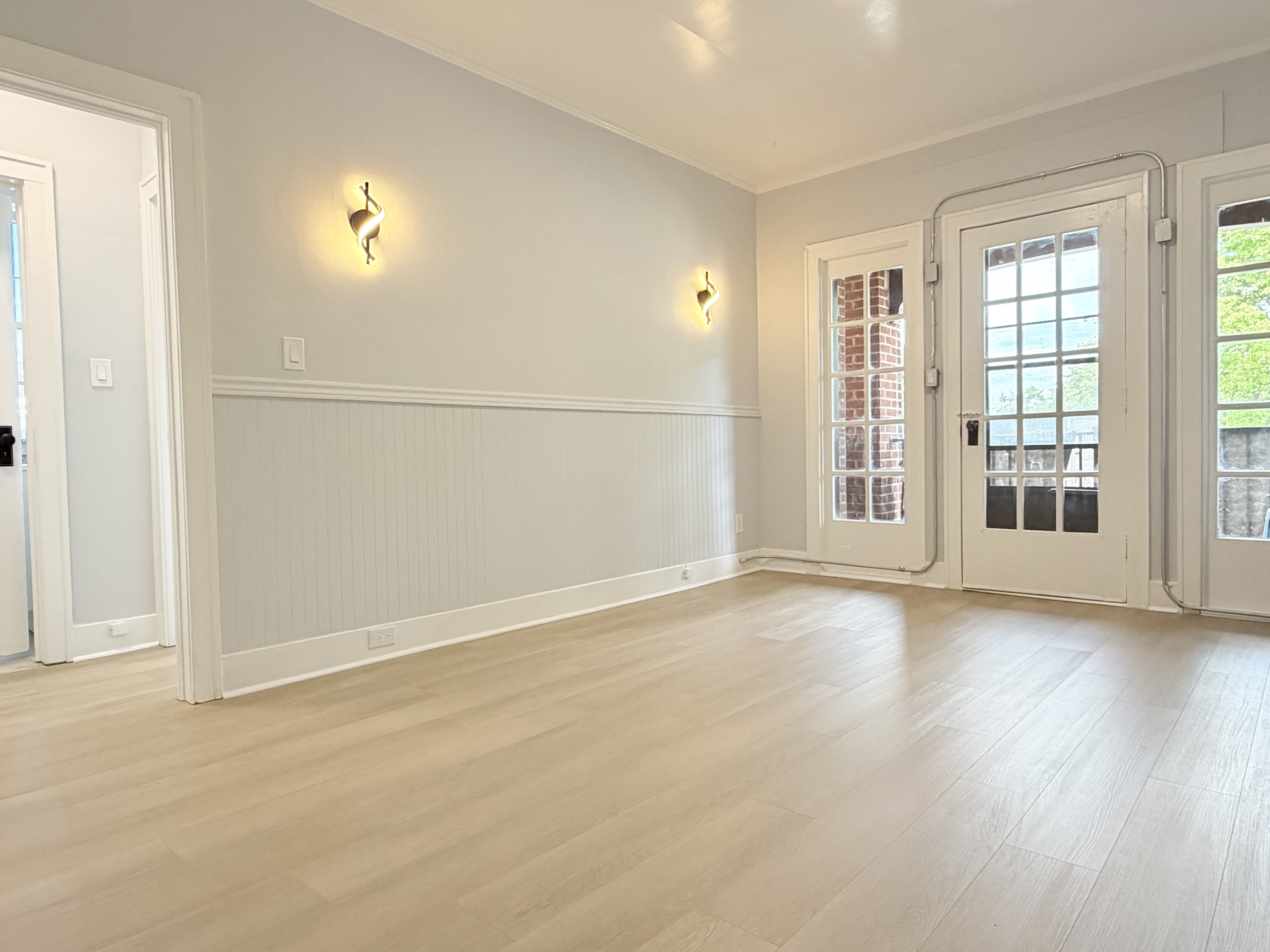 36 Hanna Street West - Unit 8