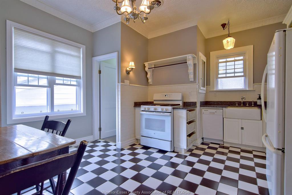 1257 Pelissier Street - Main