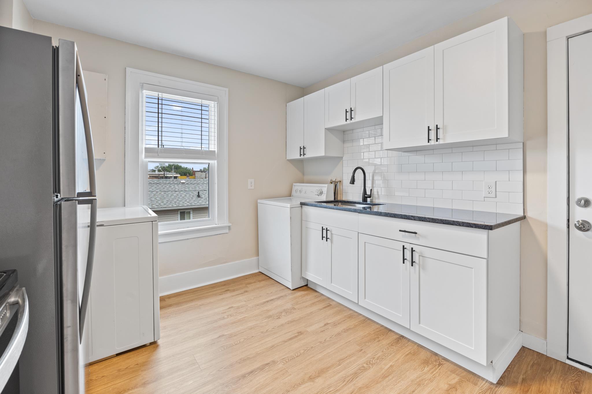 1358 Pierre Avenue - Upper