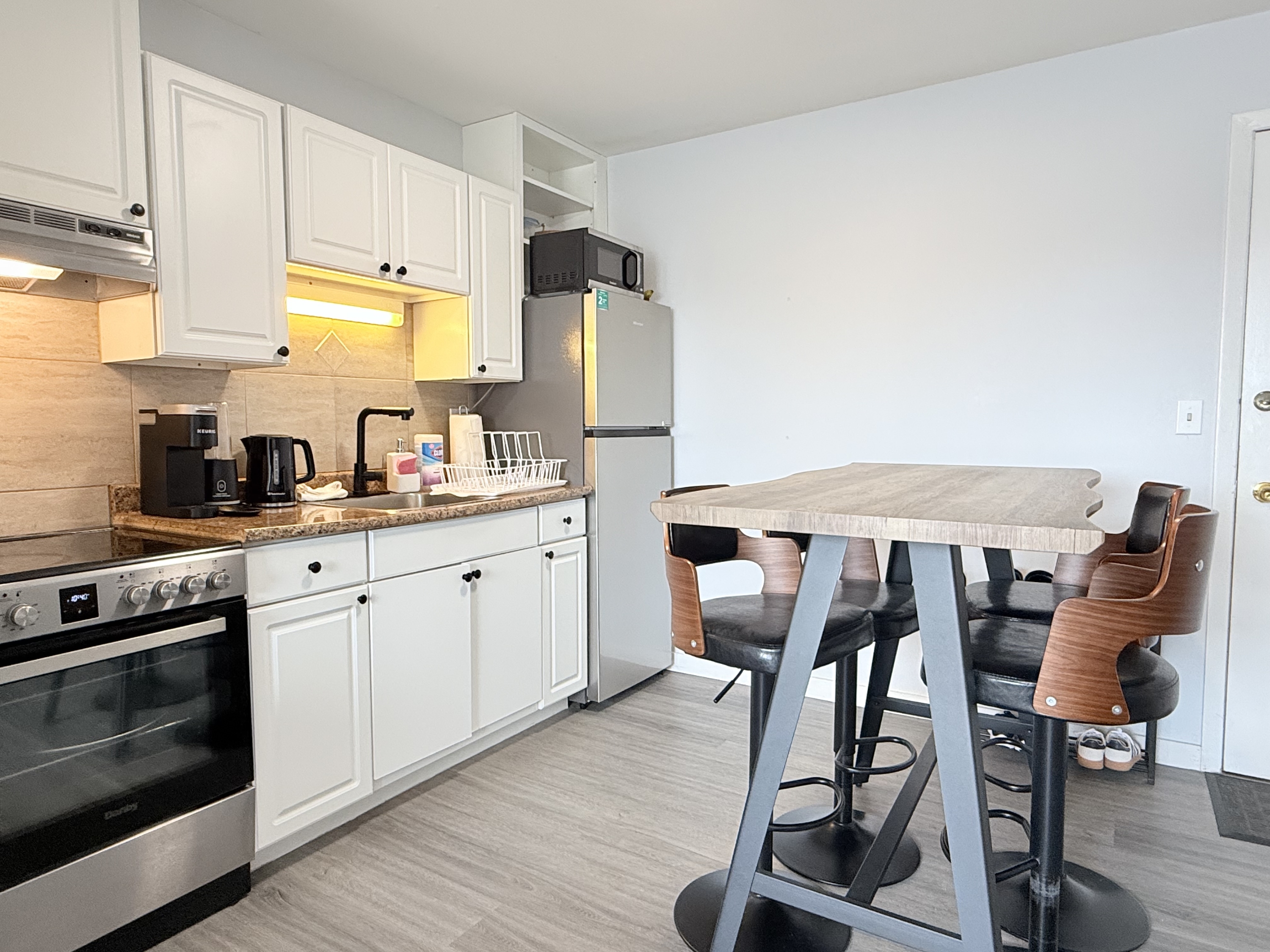 1681 Windsor Avenue - 4
