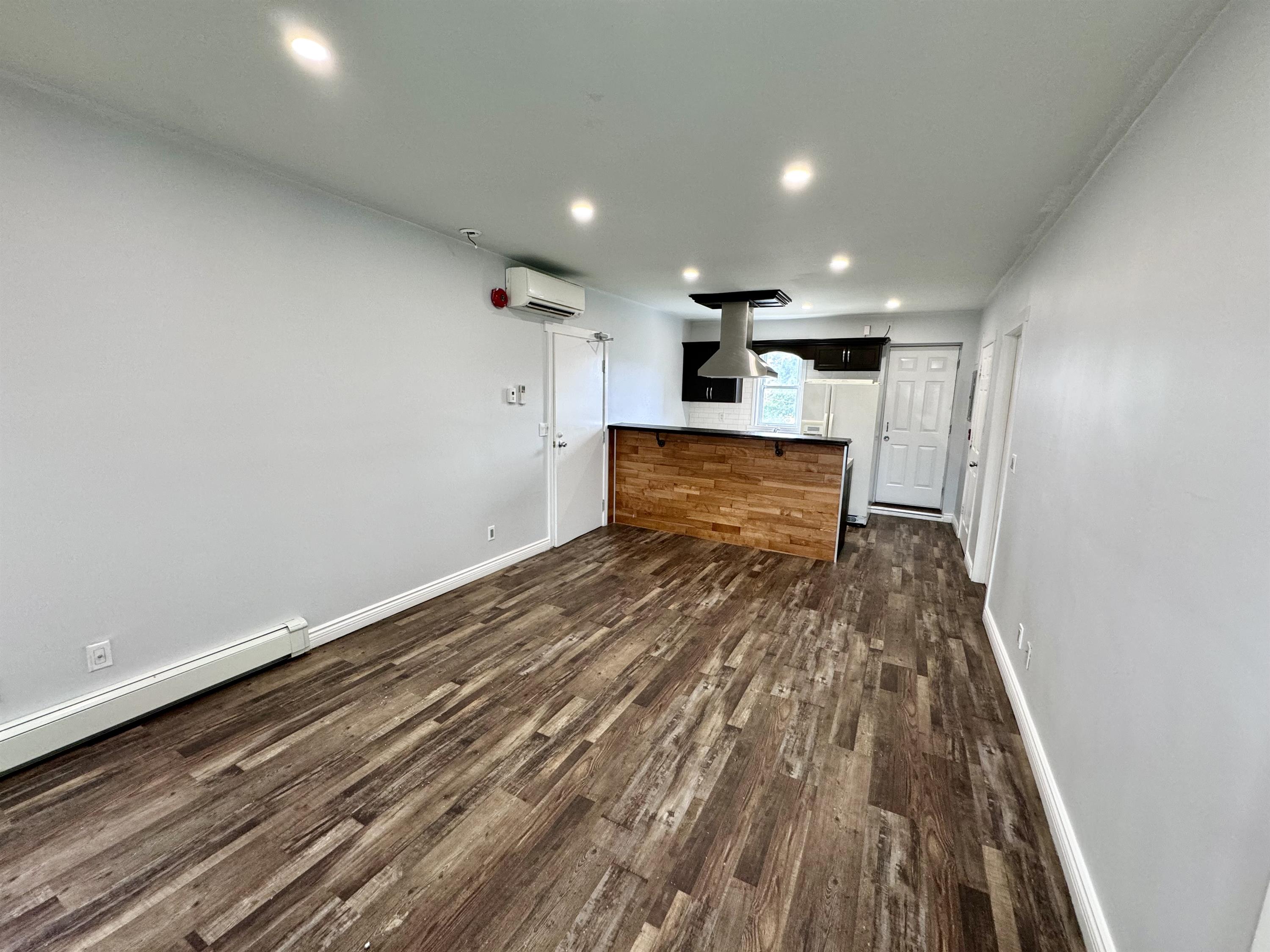 2233 - 2241 Ontario Street - 2235