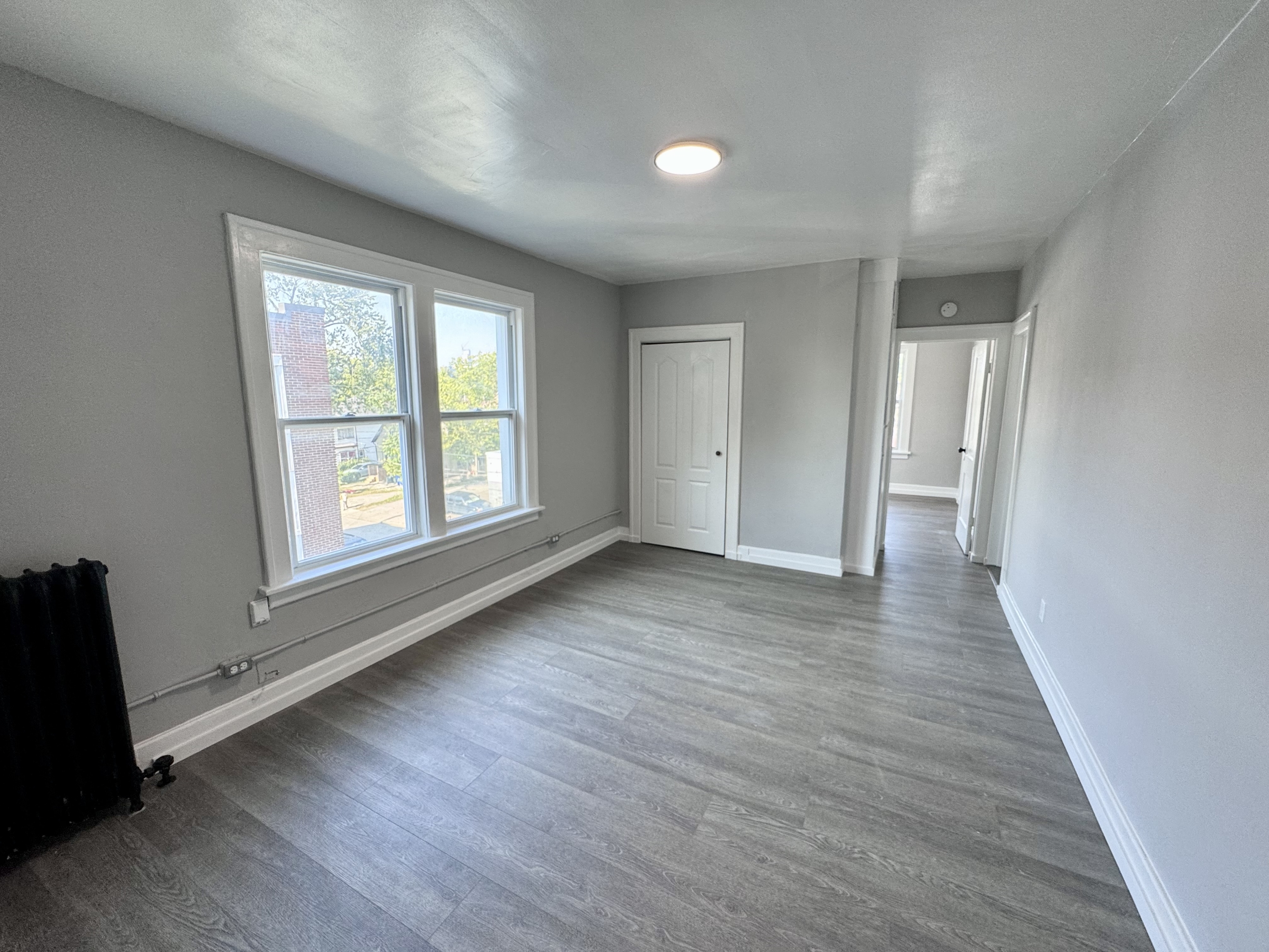 1518 University Avenue West - 14