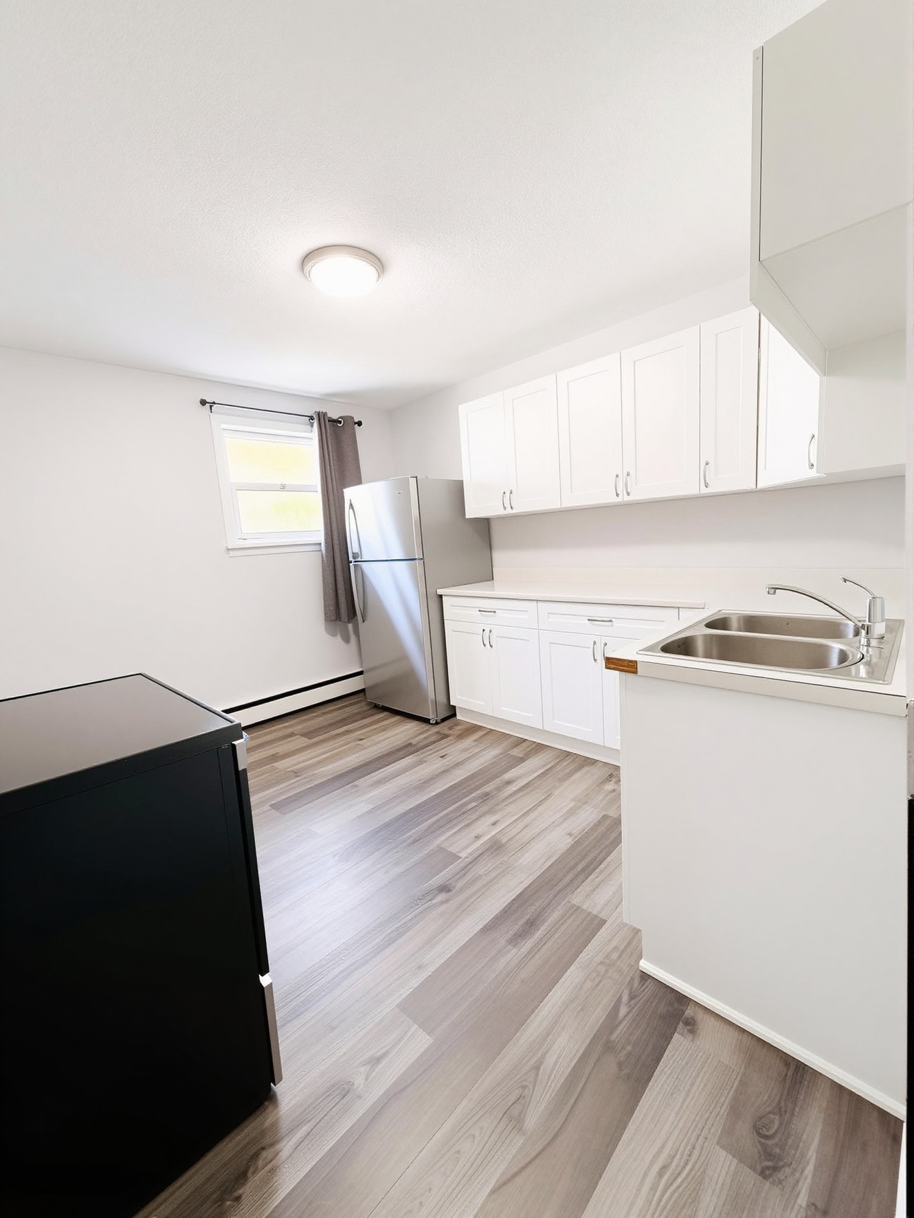537 Confederation Street - 4