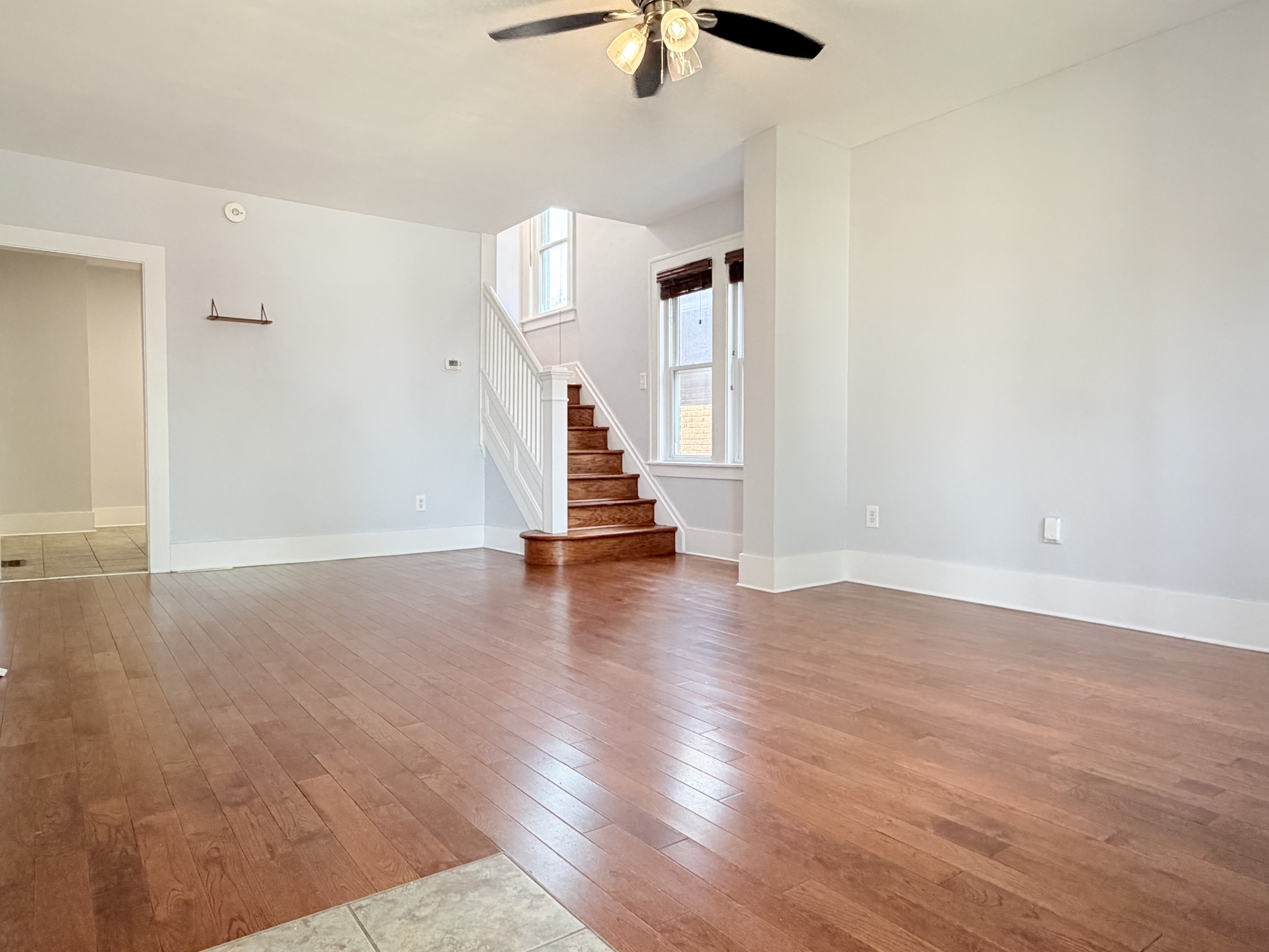 1863 Gladstone Avenue - 1863