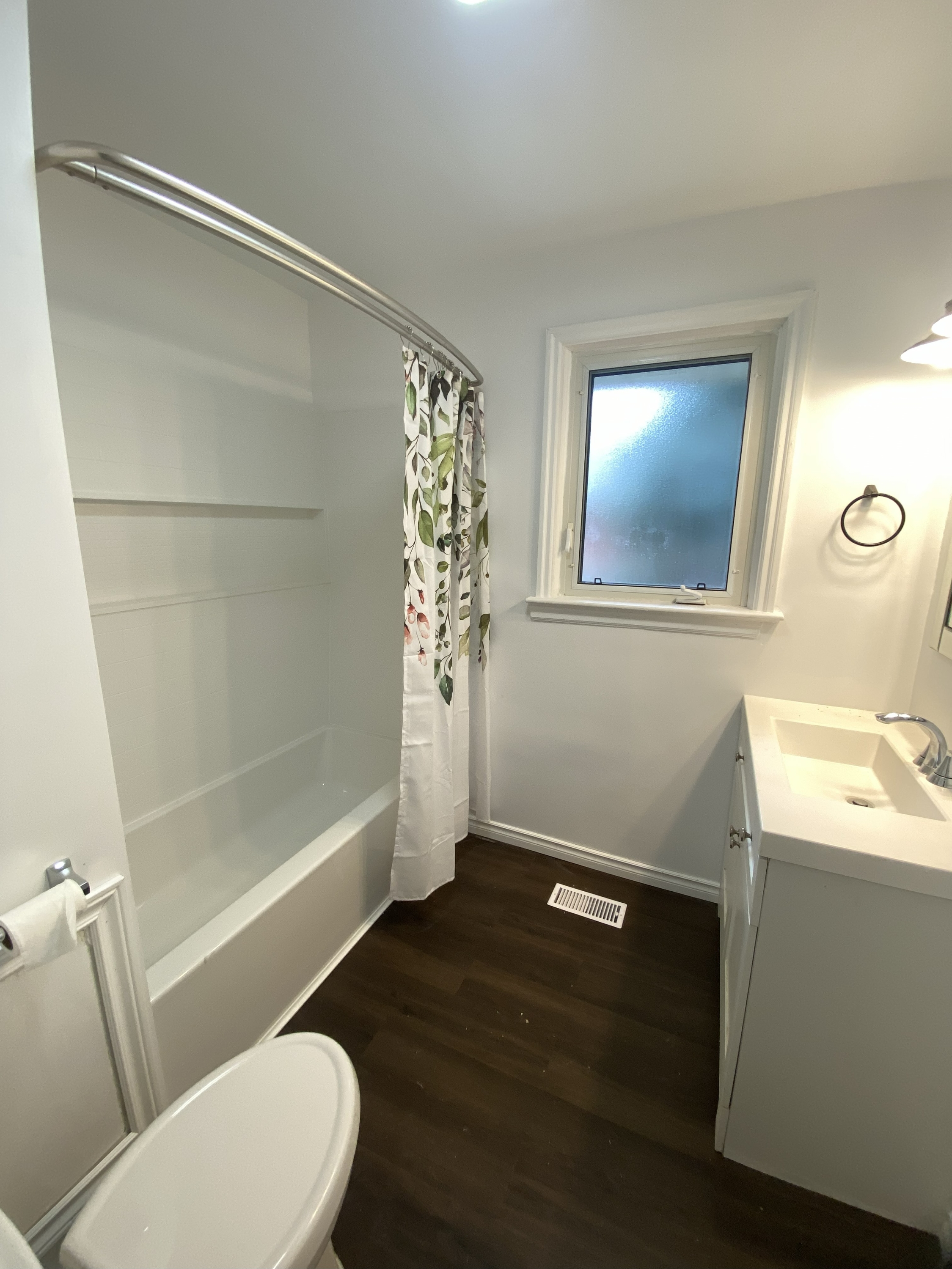 31 Tunis Avenue - Upper