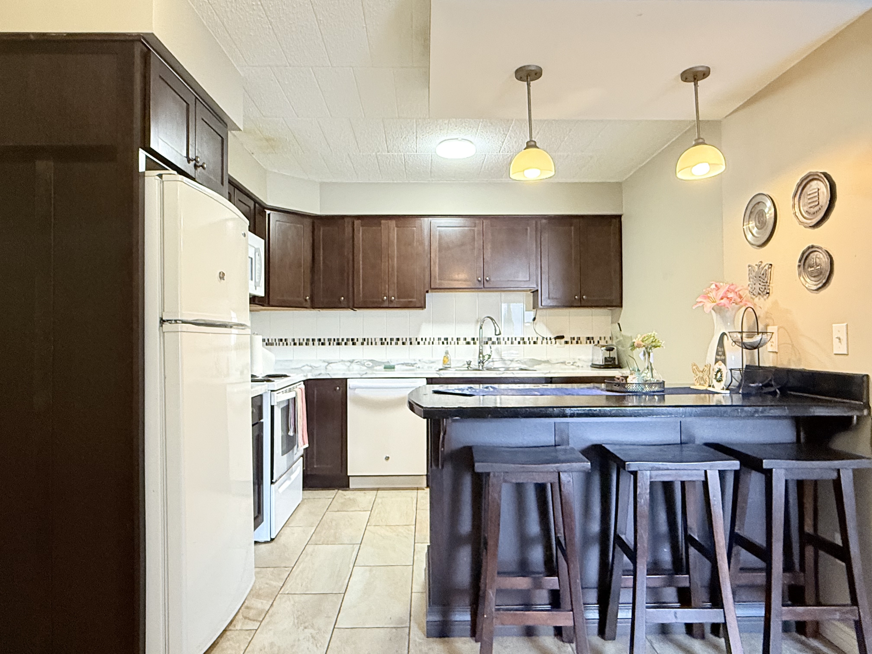 360 Tecumseh Road West - Unit 302