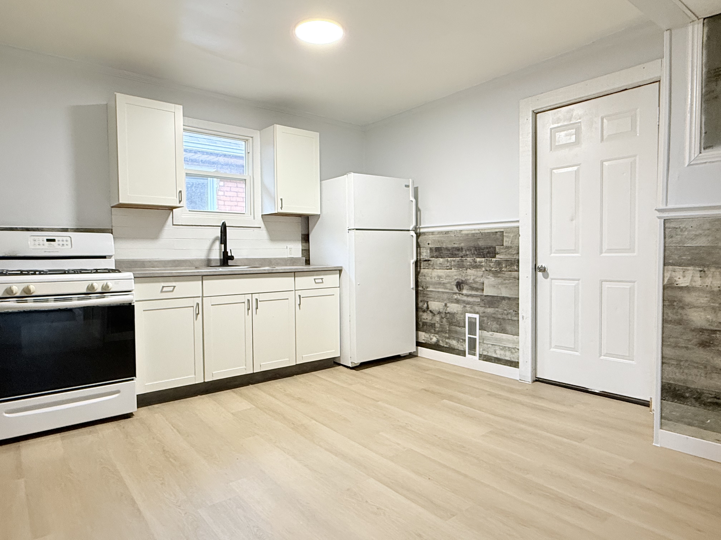 1011 Albert Road - 2
