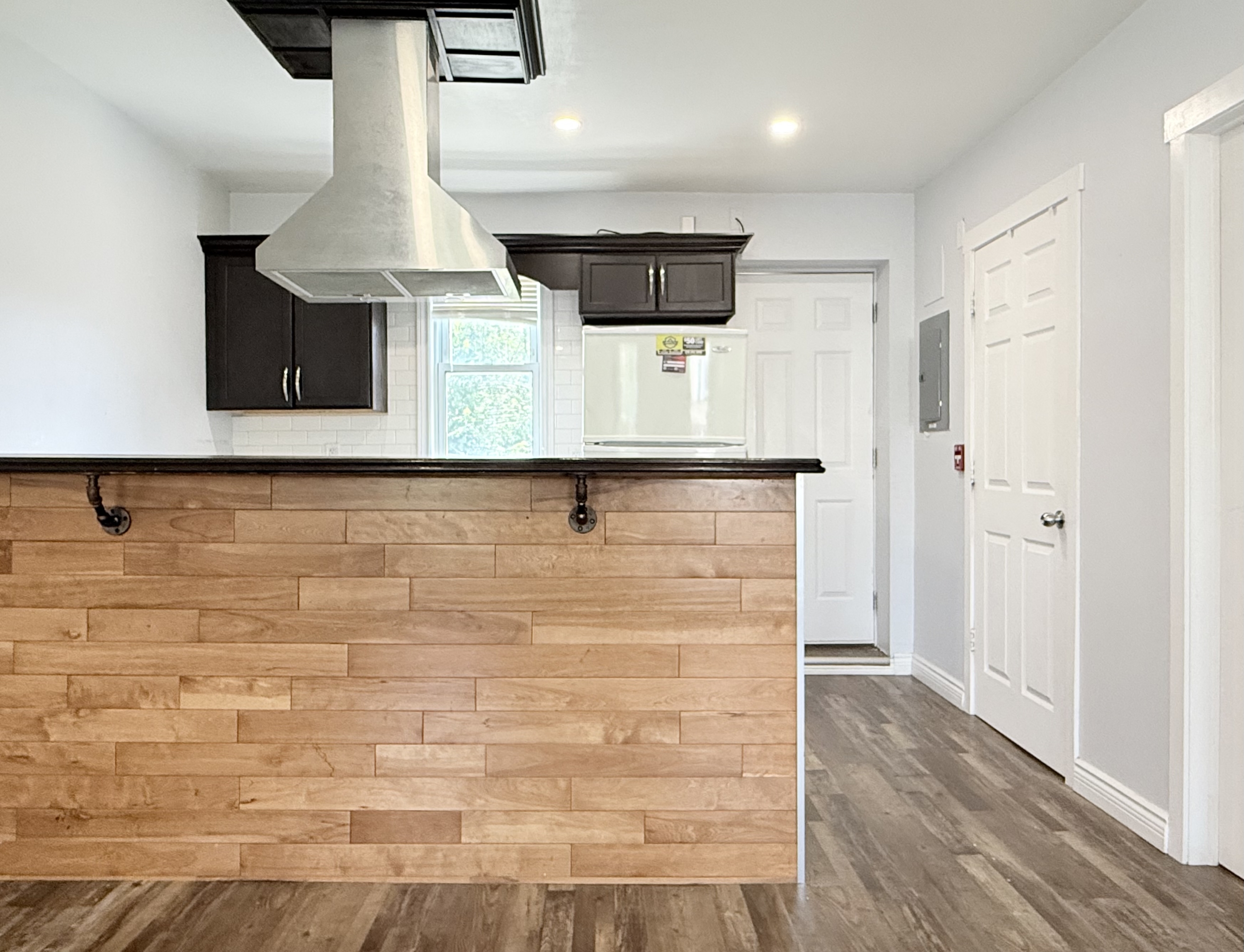 2233 - 2241 Ontario Street - 2235