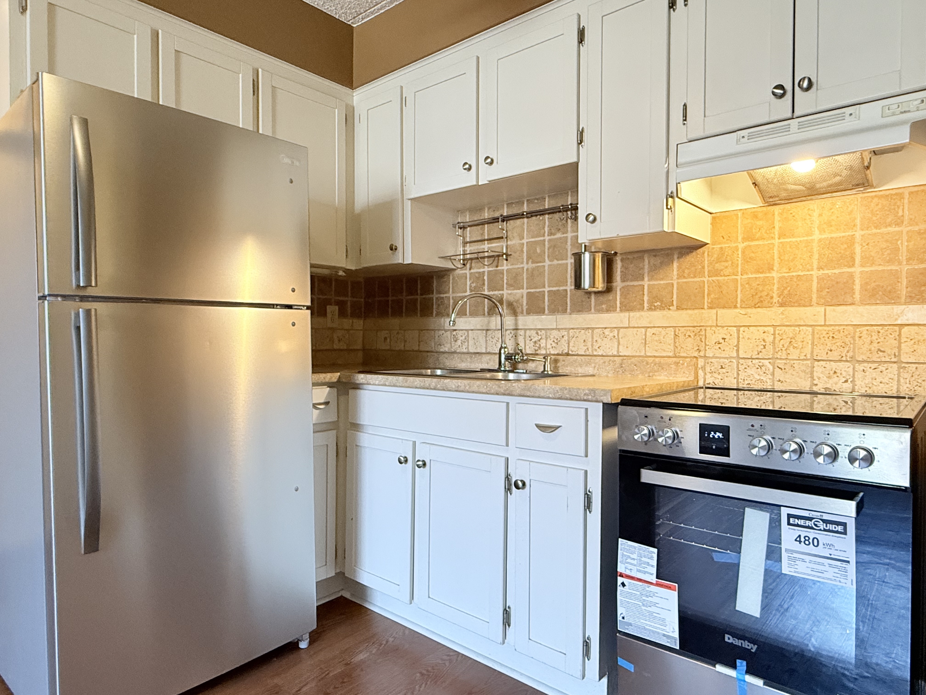 360 Tecumseh Road West - Unit 207