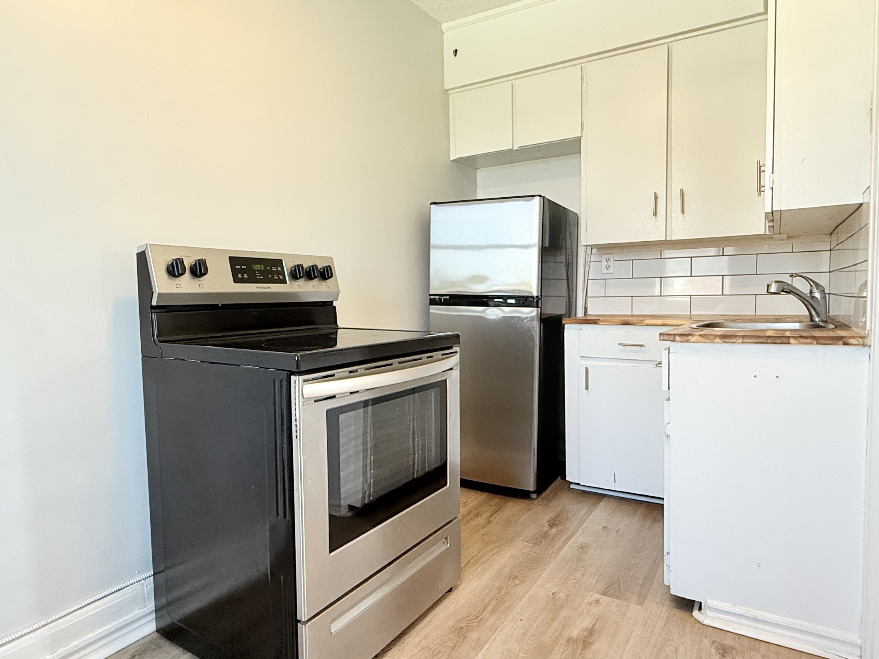 74 Hanna Street West - Unit 12